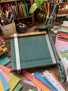 Vintage Premier Brand Guillotine Paper Cutter Trimmer Green Industrial USA 🇺🇸